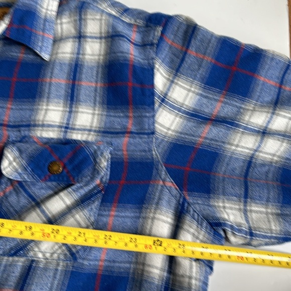 Field & Forest blue gray red plaid sherpa lined insulated snap flannel jacket - Picture 14 of 16
